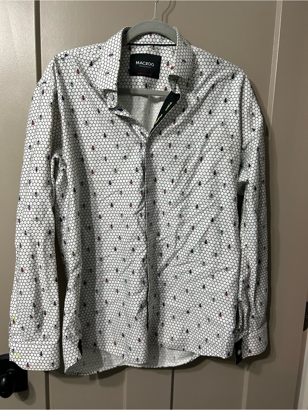 MACEOO
Mentality Collection Fibonacci Honey Comb Bee Pattern button up shirt